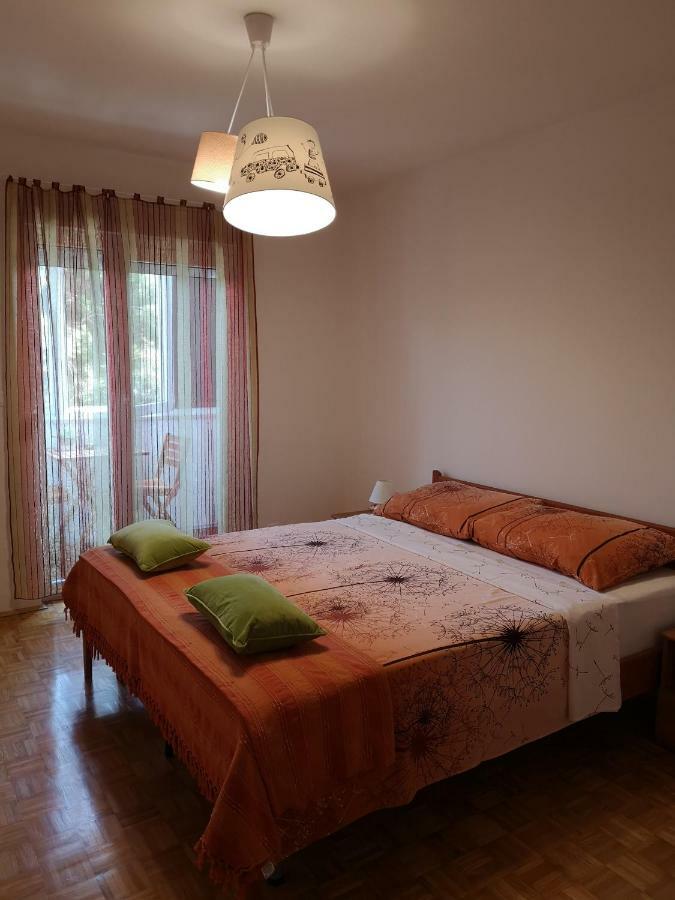 Colosseum Apartment Pula Exterior foto